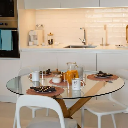 Appartement 2br W-pool, Gym & Garden- Steps To Ria Formosa *